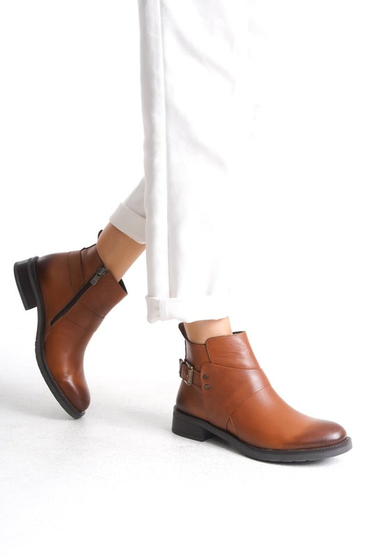 %100 Deri Kadın Topuklu Bot – El İşçiliği, Şık & Uzun Ömürlü Kahverengi Bot - OBEN AYAKKABI