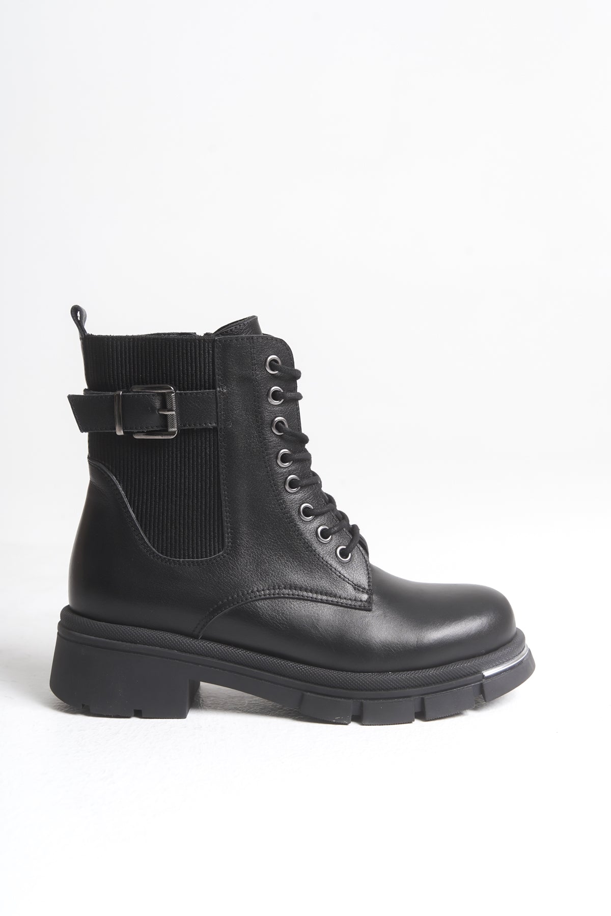 Kadın Hakiki Deri Topuklu Bot – El Yapımı, Fermuarlı, Şık Tasarım Siyah Bot | OBEN AYAKKABI