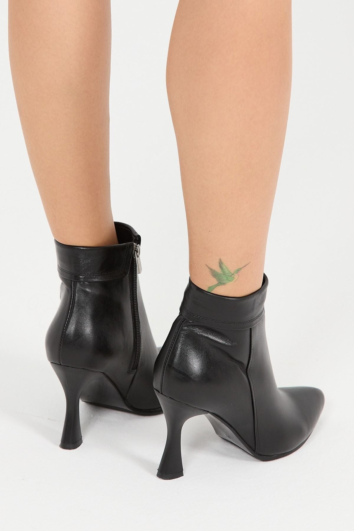 Kadın Hakiki Deri Topuklu Bot – El Yapımı, Şık Tasarım Bej Bot | OBEN AYAKKABI