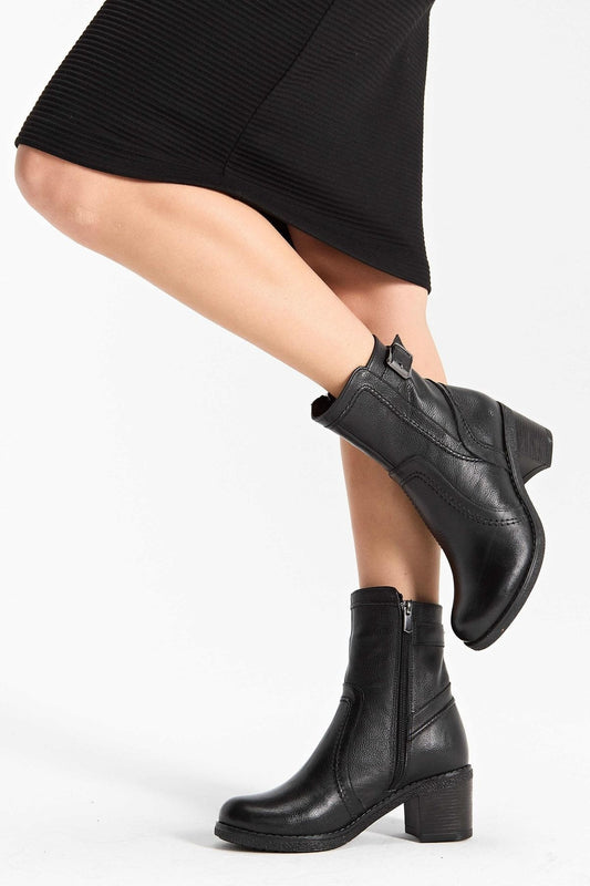 Kadın Hakiki Deri Topuklu Bot – El Yapımı, Şık Tasarım Siyah Bot | OBEN AYAKKABI